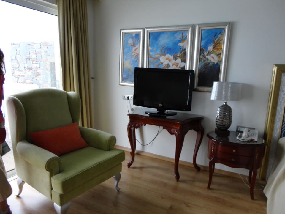 Fotel z telewizorem Atrium Prestige Thalasso Spa Resort & Villas