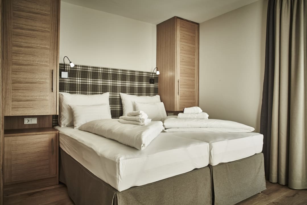 Zimmer Silva Peak Residences