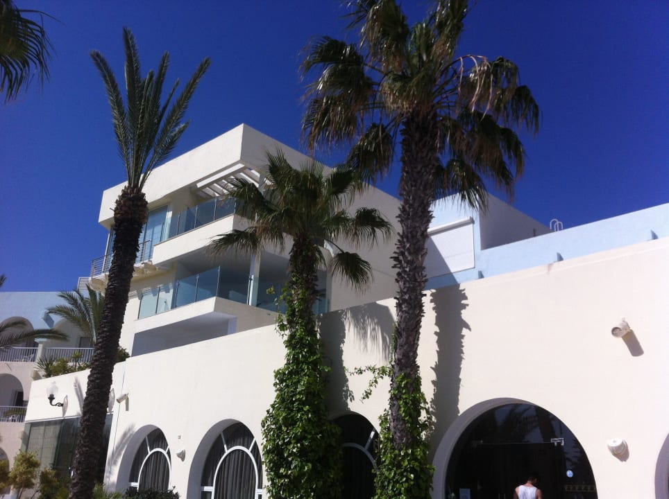 Der Eingang von der Poolseite El Mehdi Beach Resort