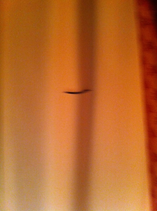 Kaputter/schmutziger Vorhang Vincci Helya Beach