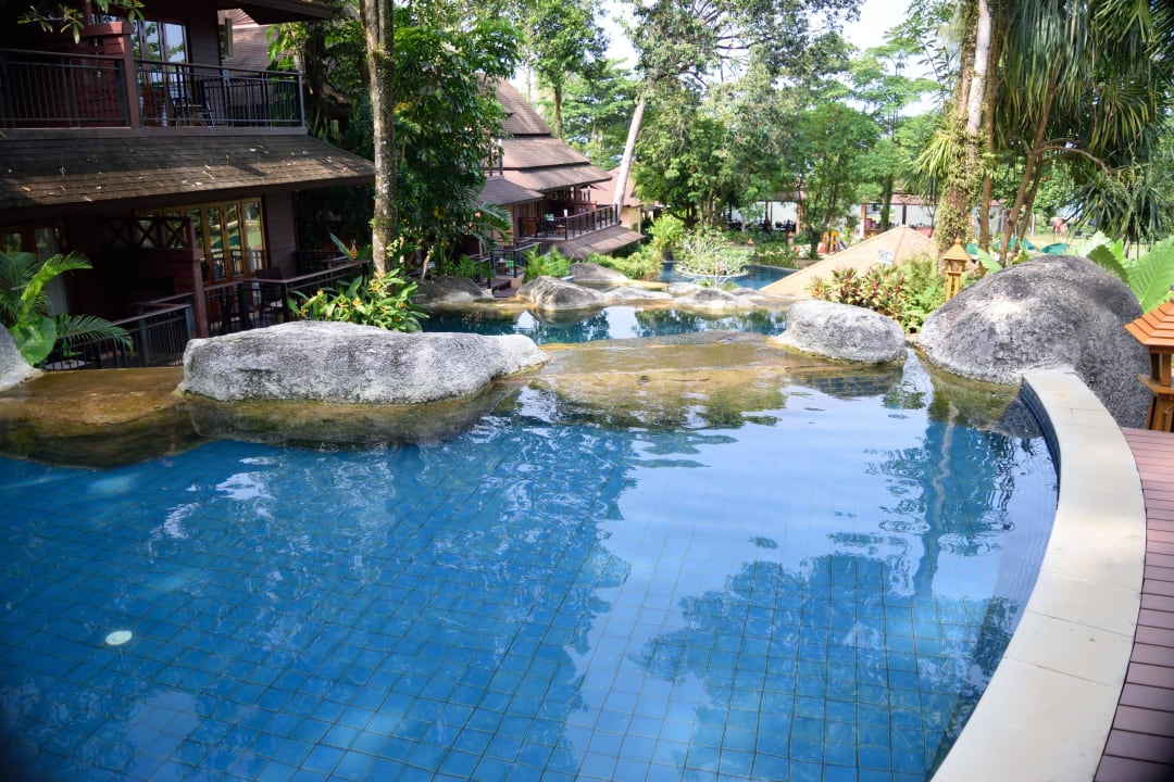 Pool oben Khao Lak Merlin Resort