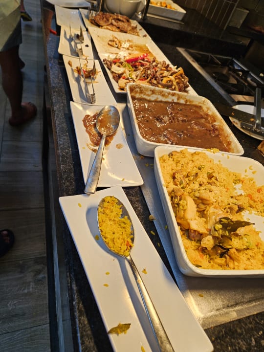 Gastro Hotel Riu Karamboa