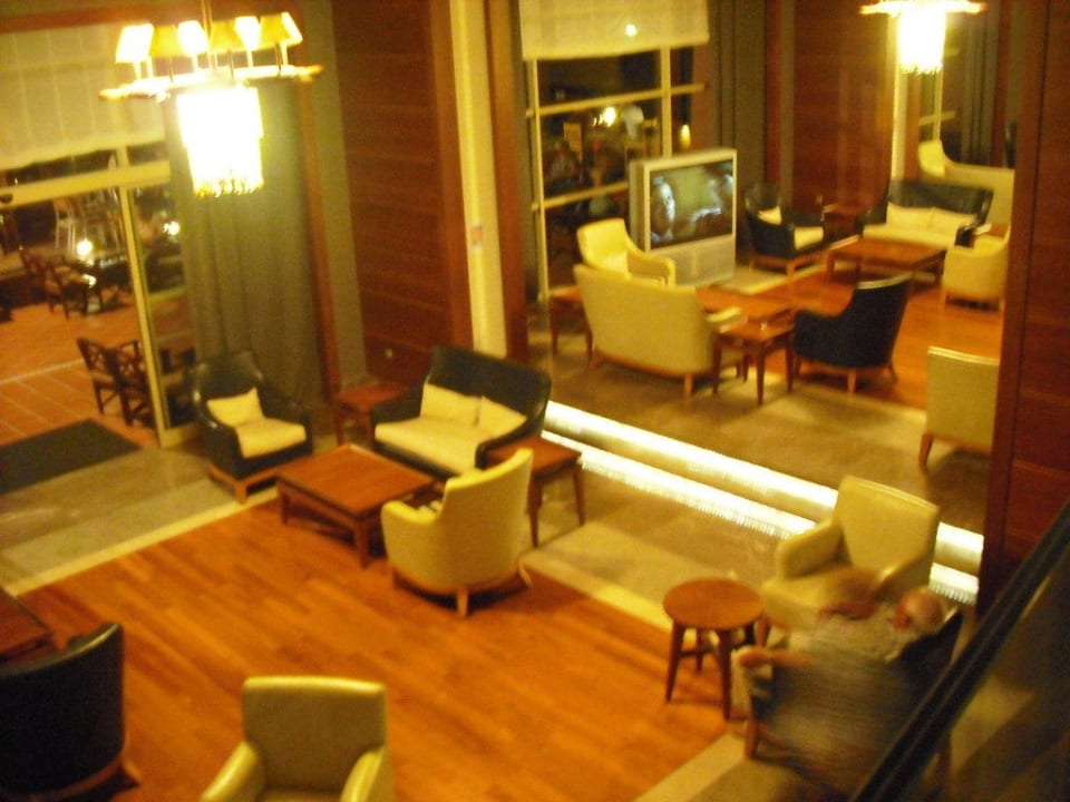 Lobby Hotel Grand Side