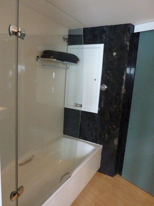 Badezimmer INNSiDE by Meliá Alicante Porta Maris