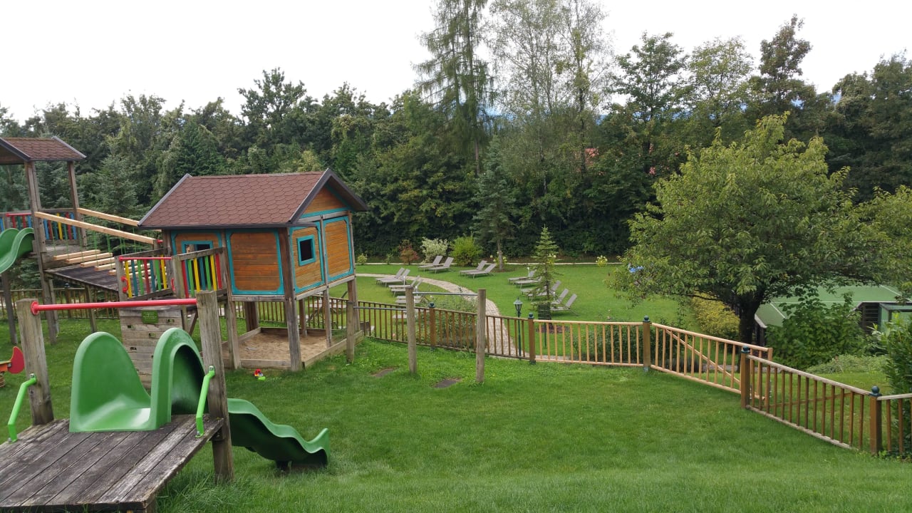 Außenanlage Genussdorf Gmachl - Hotel & Spa