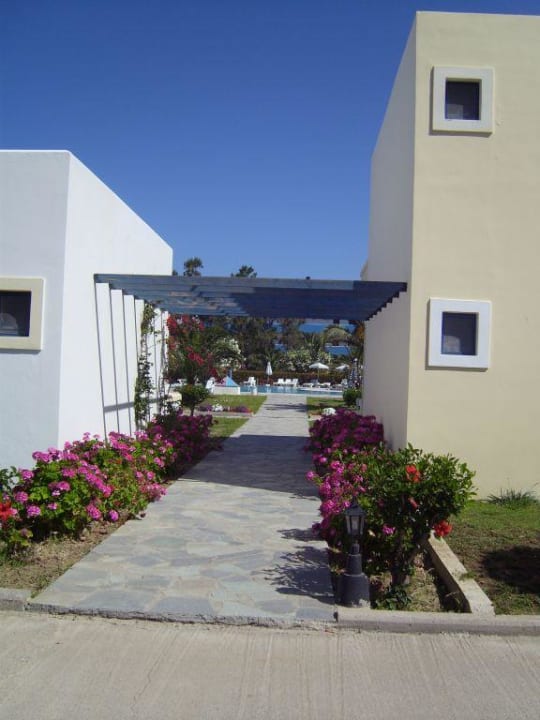 Zugang zum Pool (von Zimmer 401) Hotel Esperia