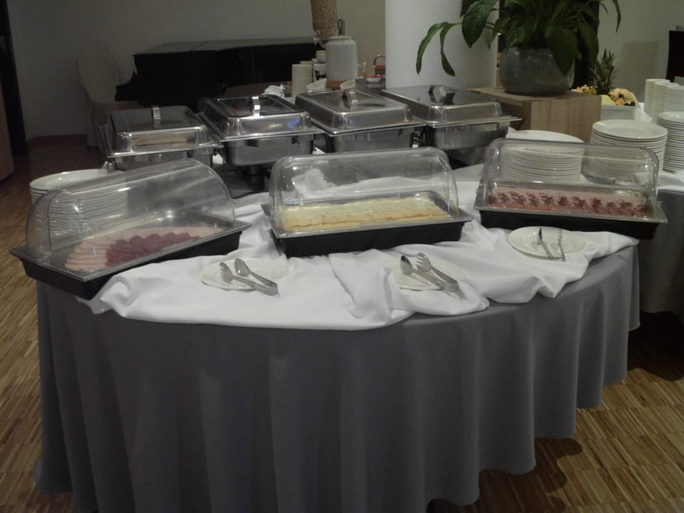 Frühstück Hotel Academia
