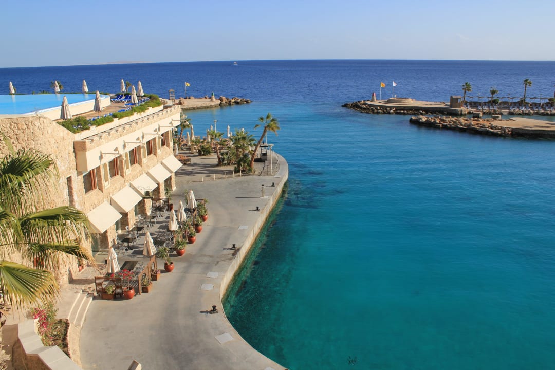 Ausfahrt der Hafenanlage Pickalbatros Citadel Resort