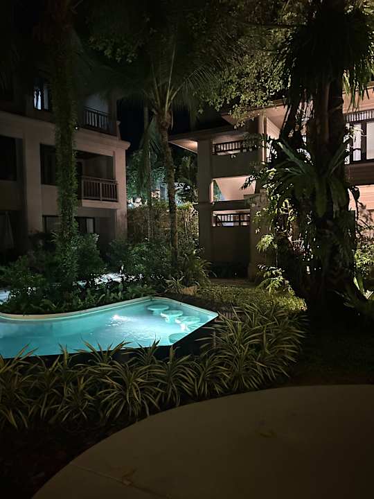 Pool La Flora Khao Lak