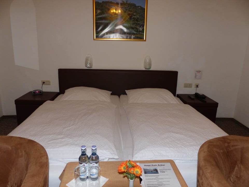 Großes Doppelbett Hotel zum Anker