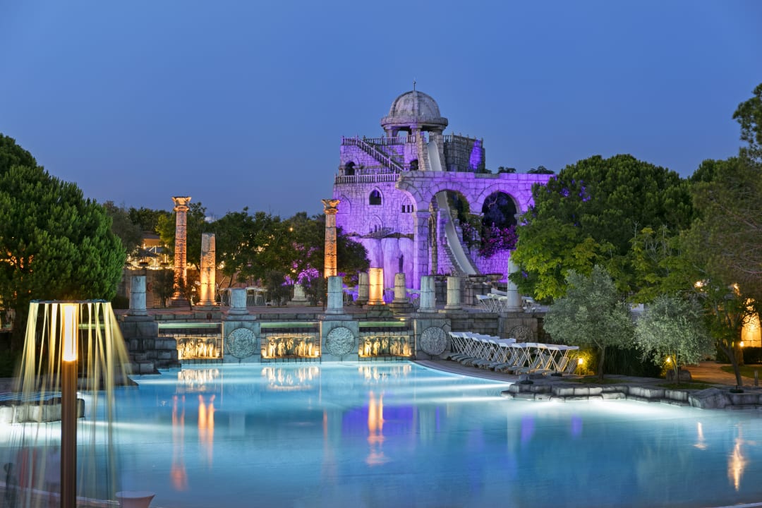 Pool Xanadu Resort Hotel