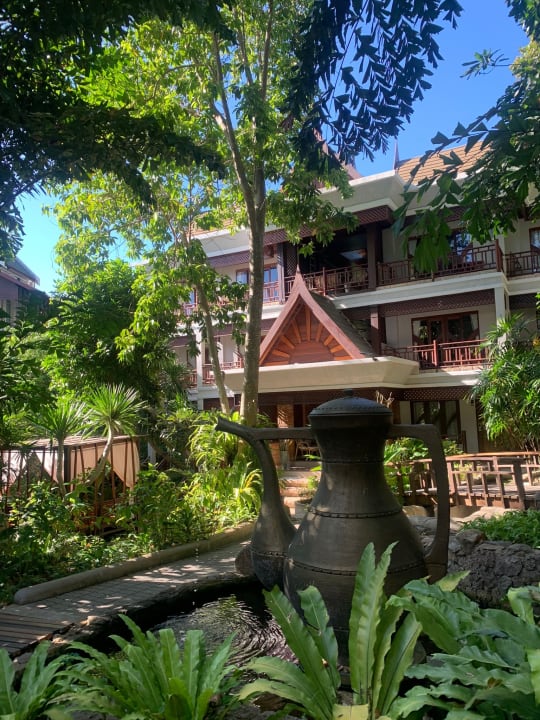 Gartenanlage Ban's Diving Resort