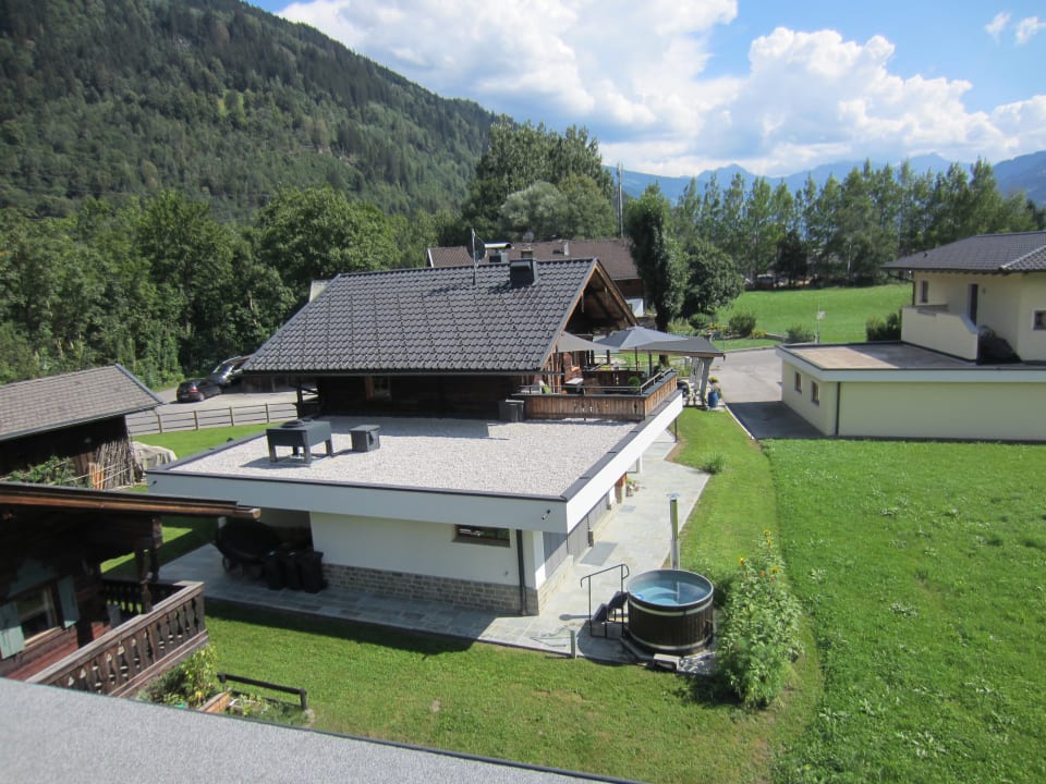 Außenansicht Luxus Chalet Fasserhäusl im Zillertal - Sauna ,Hot Tub, Kamin & Alpenblick für bis zu 10 Personen