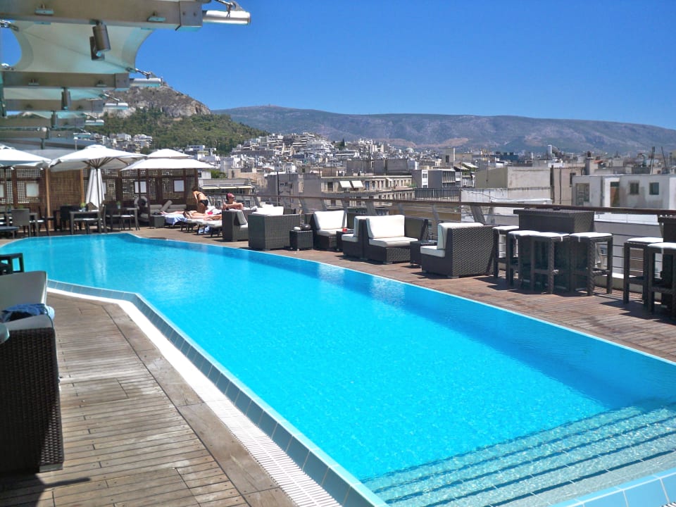 Roof bar and pool Meliá Athens Hotel