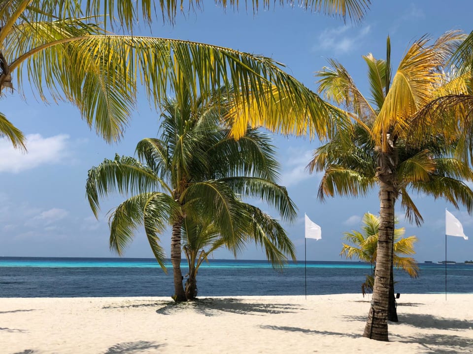 Strand Kuredu Island Resort & Spa