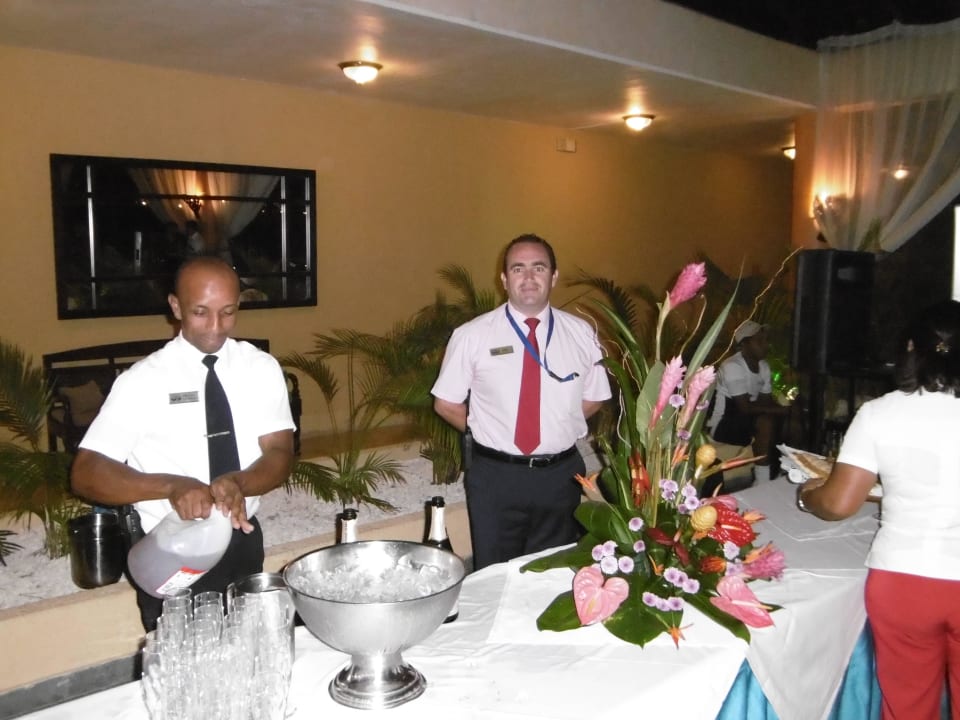 Rechts ein sehr lieber guter Freund Grand Palladium Punta Cana Resort & Spa