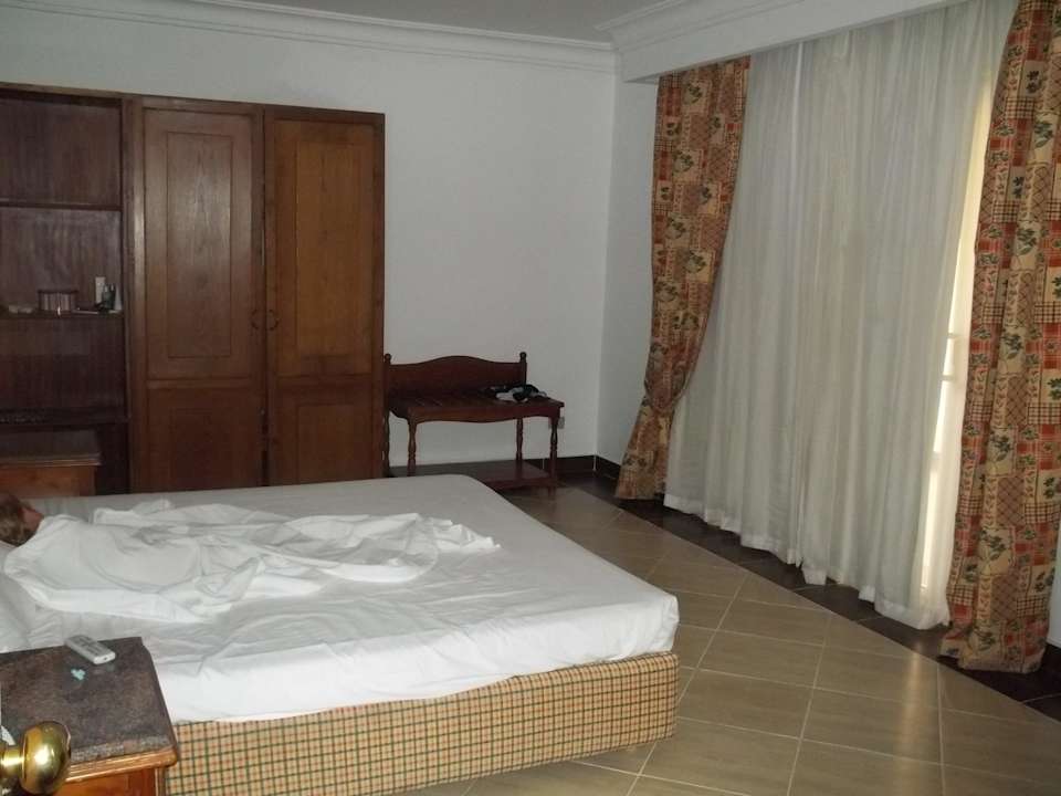 FZ-Raum 2 Pickalbatros Alf Leila Wa Leila Resort - Neverland Hurghada