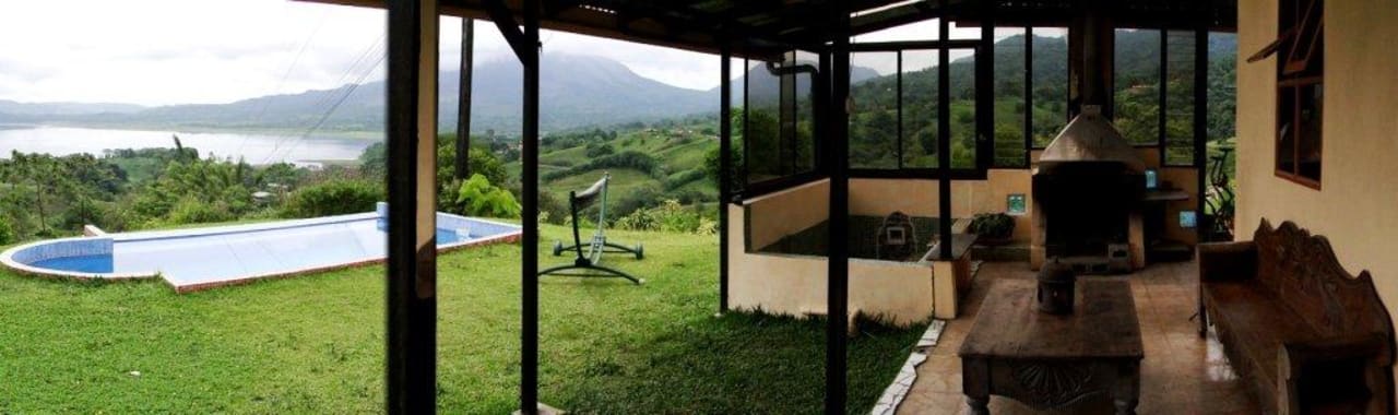 Social area Essence Arenal