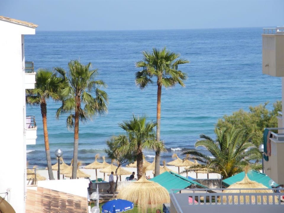 Ausblick von unserem Balkon R2 Veronica Beach Hotel