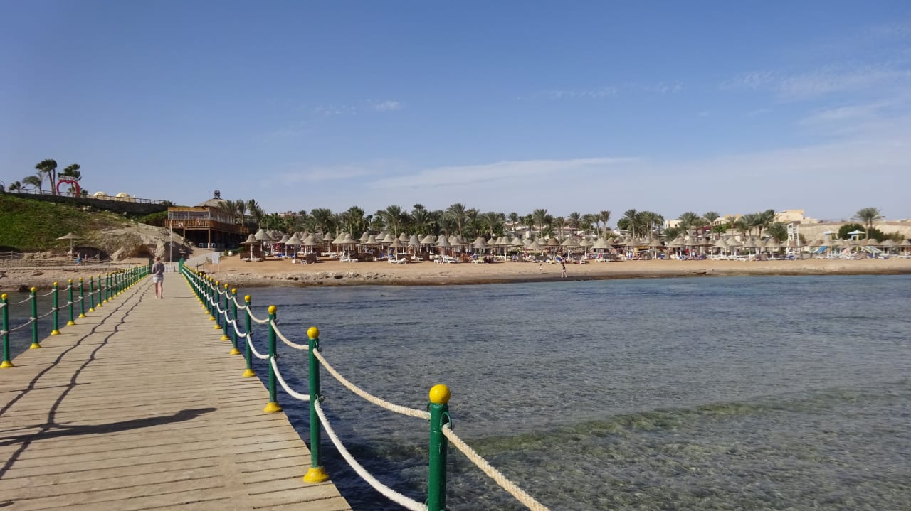 Strand Parrotel Beach Resort