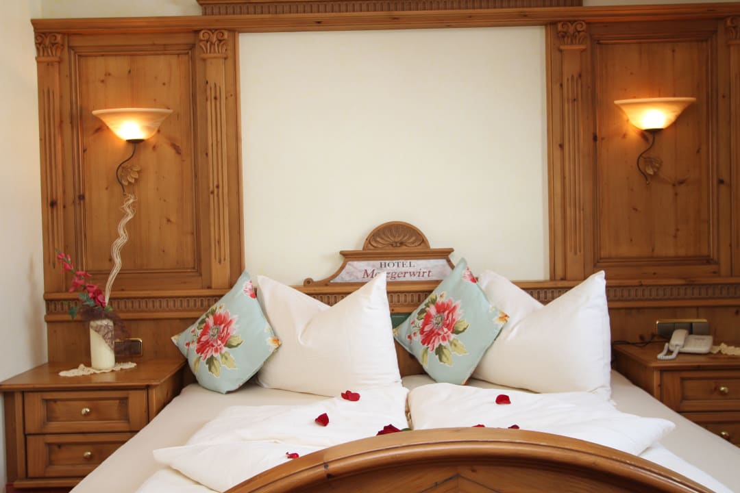 Komfortabel ausgestattetes Doppelzimmer in Altholz Hotel Metzgerwirt
