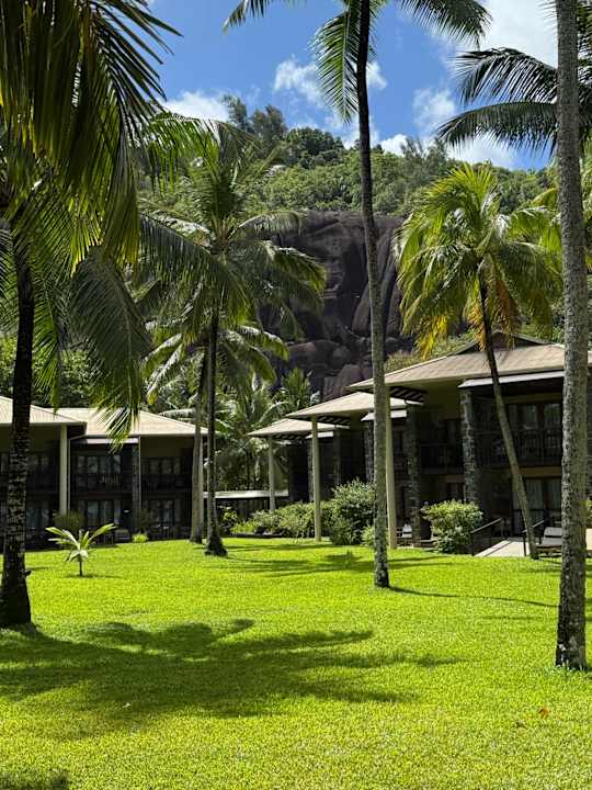 Außenansicht Kempinski Seychelles Resort