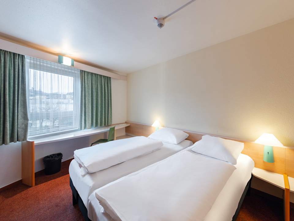 Zimmer B&B HOTEL Wuppertal-City