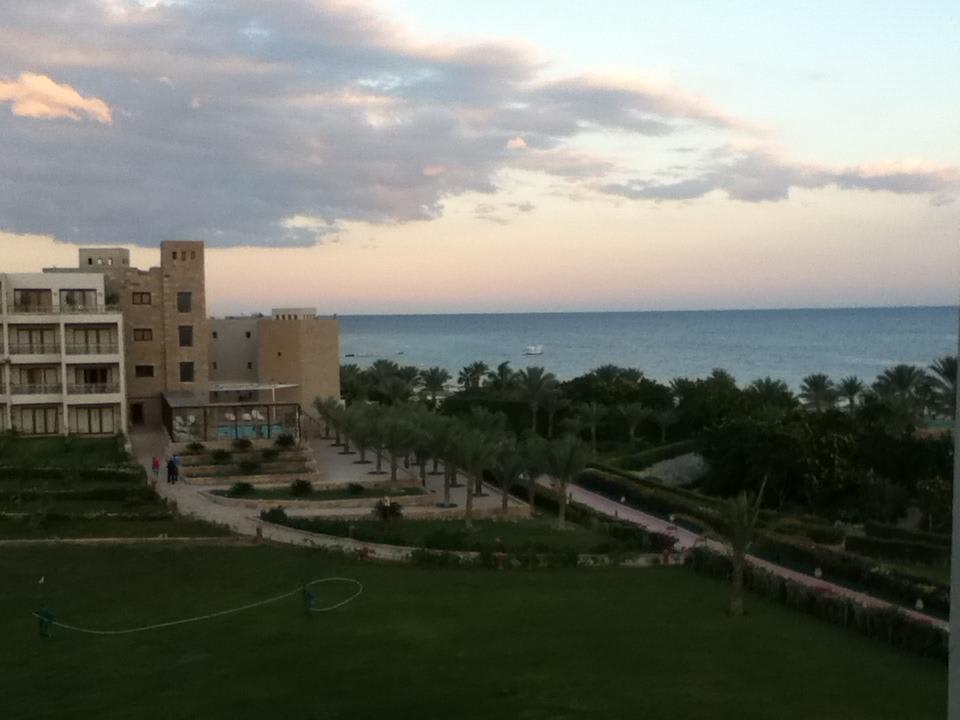 Blick vom Balkon zum Meer New Wing Fort Arabesque Resort, Spa & Villas