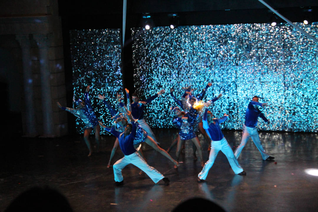 Вечернее шоу Starlight Resort Hotel