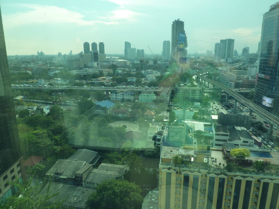 Vom Superior-Zimmer Eastin Grand Hotel Sathorn