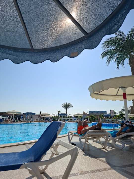 Pool Aladdin Beach Resort