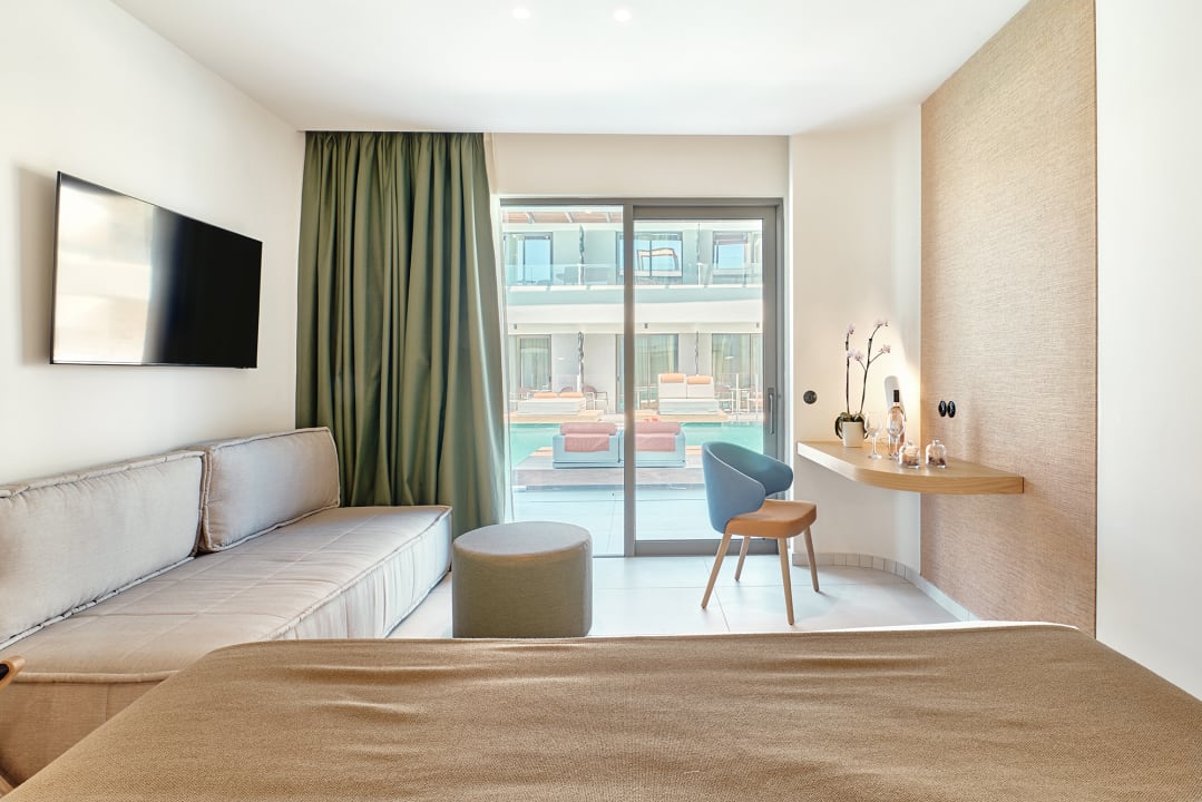 Zimmer Paralos Kosta Alímia