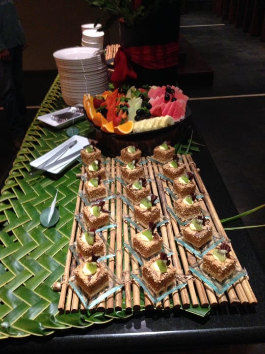 Nachtischbuffet Maya Ubud Resort & Spa Bali