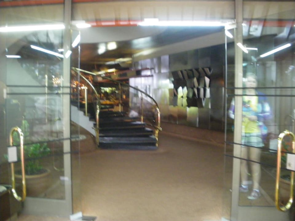 Eingang Hotel Omišalj - Adriatic