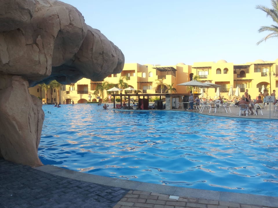Pool mit Poolbar Stella Garden Resort & Spa, Makadi Bay
