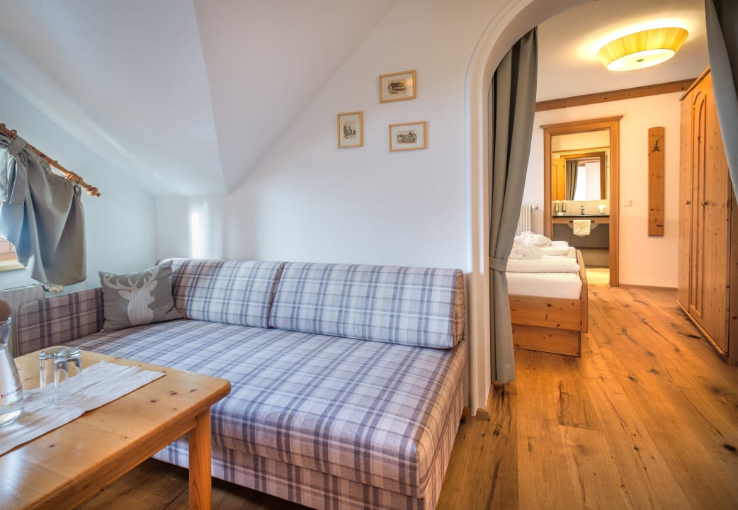 Zimmer Häuserl im Wald