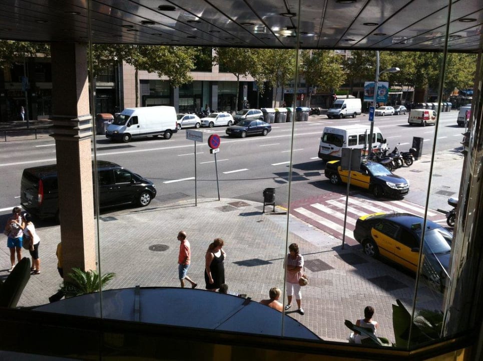 Vue intérieure de l'entrée de l'hôtel  INNSiDE by Meliá Barcelona Apolo