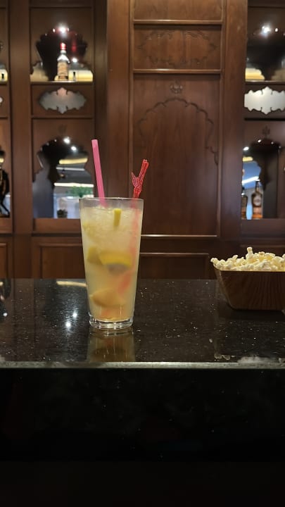 Gastro Royal Taj Mahal Hotel