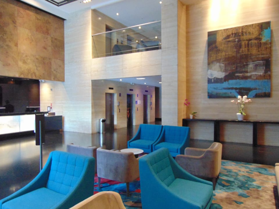 Lobby Hotel Hilton Bogota