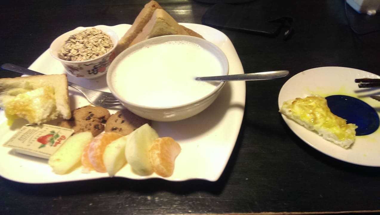 Frühstück Sonam Youth Hostel
