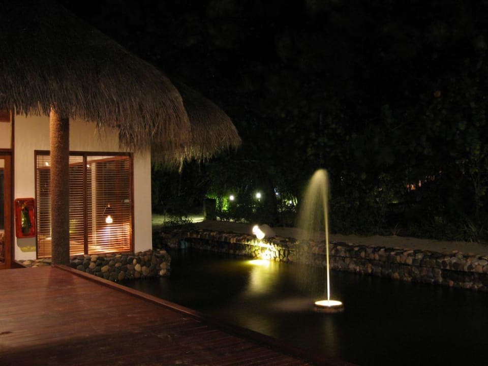 Bibliothek Filitheyo Island Resort