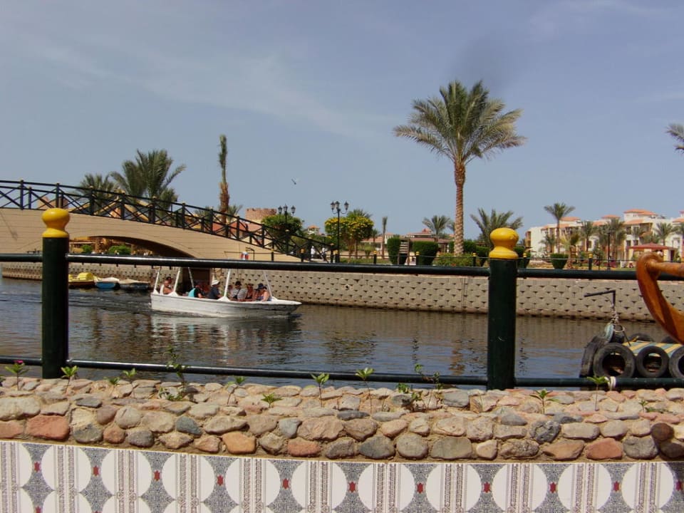 Lagune mit Taxiboot von 8-23 Uhr  Pickalbatros Dana Beach Resort - Hurghada