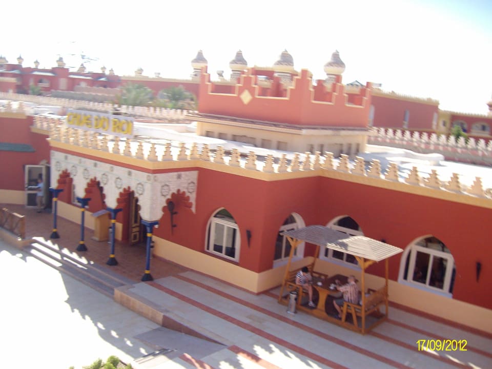 Blick auf Hauptrestaurant Pickalbatros Alf Leila Wa Leila Resort - Neverland Hurghada