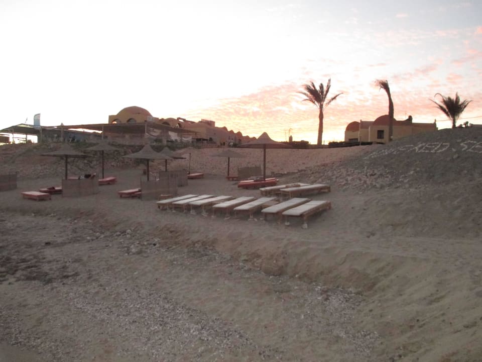 Strand Rohanou Beach Resort