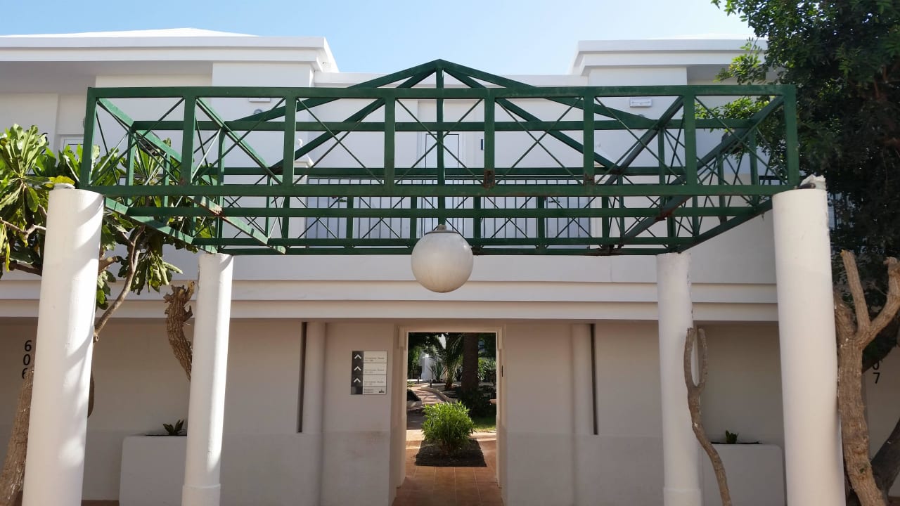 Durchgang H10 Ocean Suites