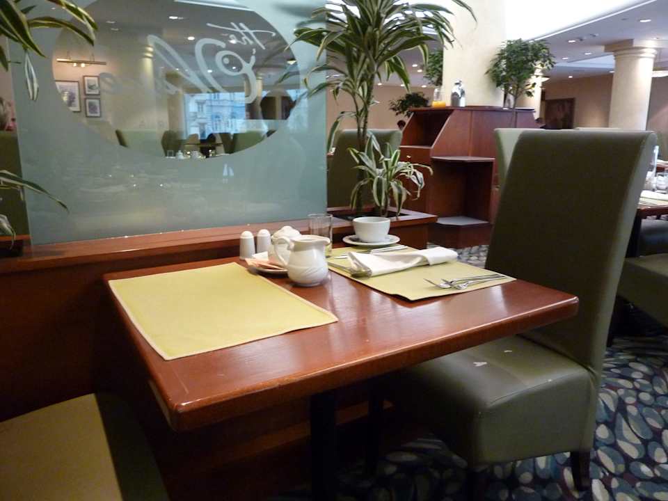 Frühstücksraum Sheraton Warsaw Hotel