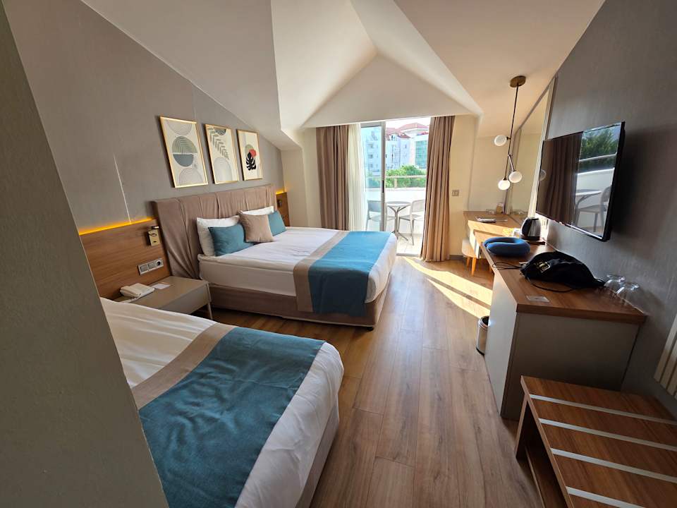 Zimmer Side Story Resort & Spa