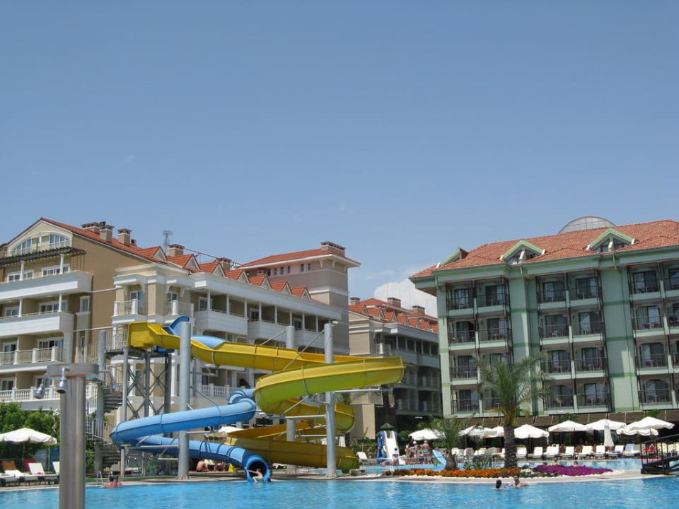 Бассейн Hotel Turan Prince