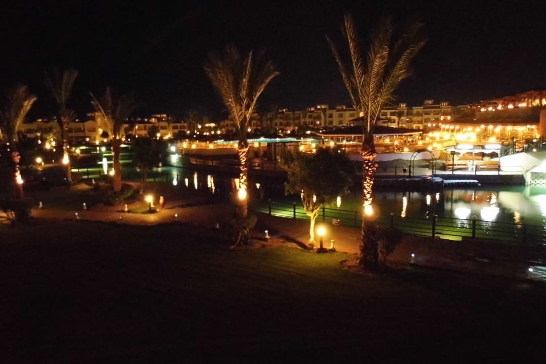 Hauptpool bei Nacht Pickalbatros Dana Beach Resort - Hurghada