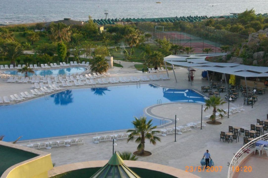 Pool VONRESORT Golden Coast